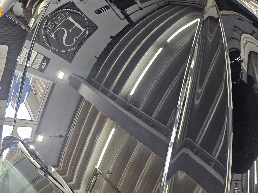 Politur und Spiegelung